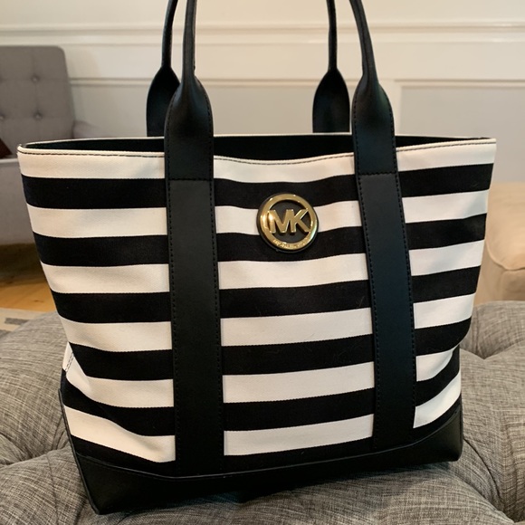 Michael Kors Fulton Black & White Canvas and Leather Nautical Tote Bag EUC - Picture 9 of 14